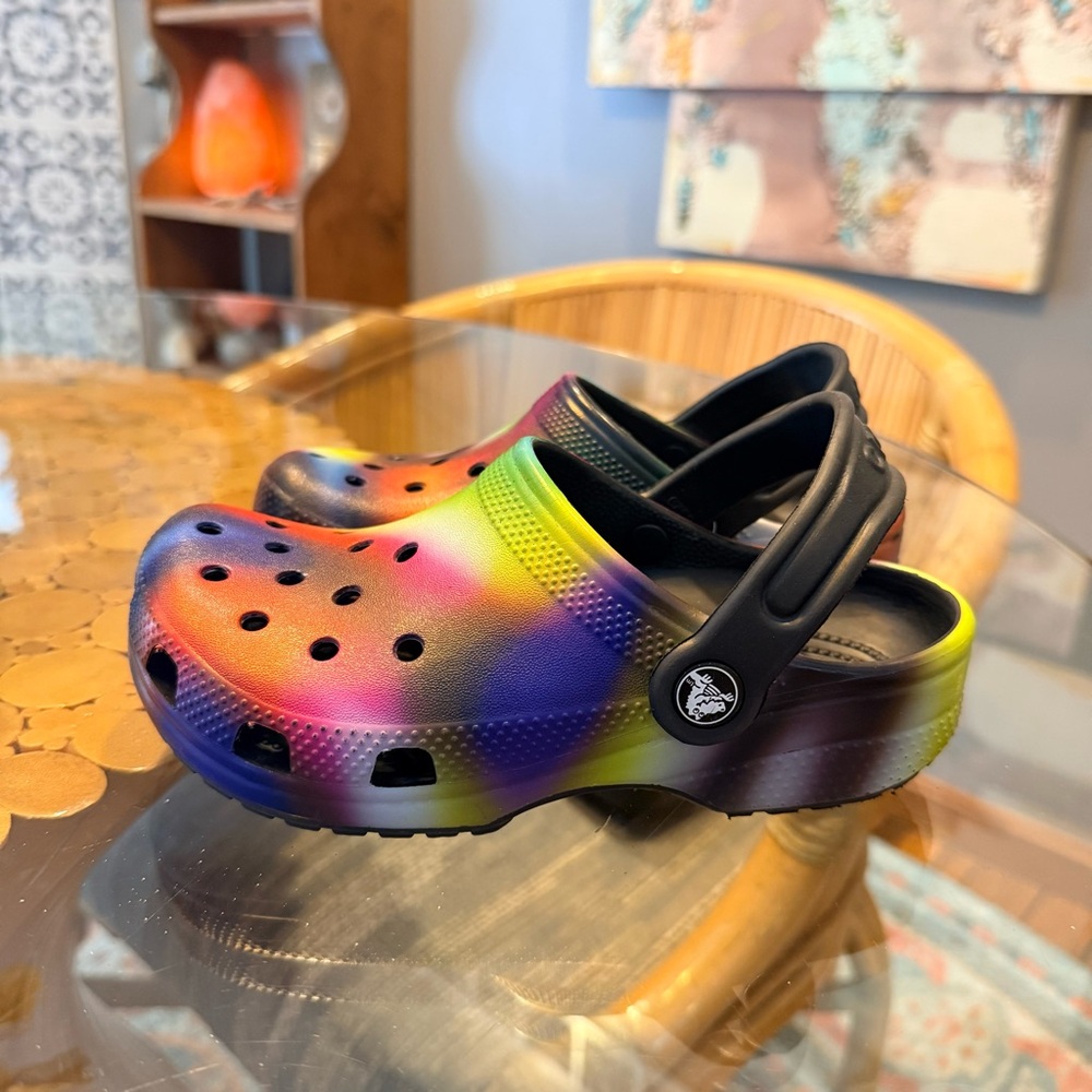 ❤️4 for $25 CROCS Kids Rainbow Water Shoes